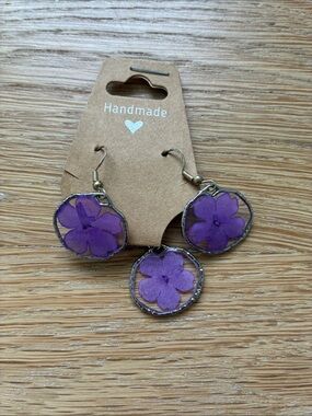 Handmade purple flower earring and necklace
